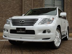 Lexus LX570 by LX-Mode